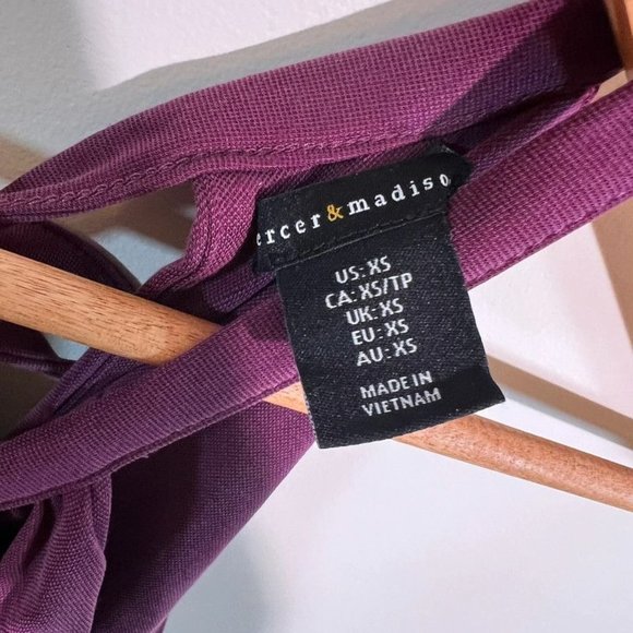 Mercer & Madison Burgundy Dress Size Extra Small - Picture 9 of 9